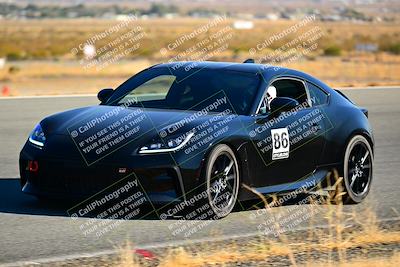 media/Nov-16-2024-Extreme Speed (Sat) [[6587d07cc4]]/Gold Group/Session 3 (The Bowl)/